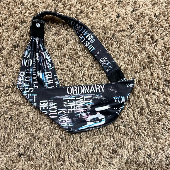 RoGaWear positive saying versatile headband/ scarf. - Picture 1 of 5